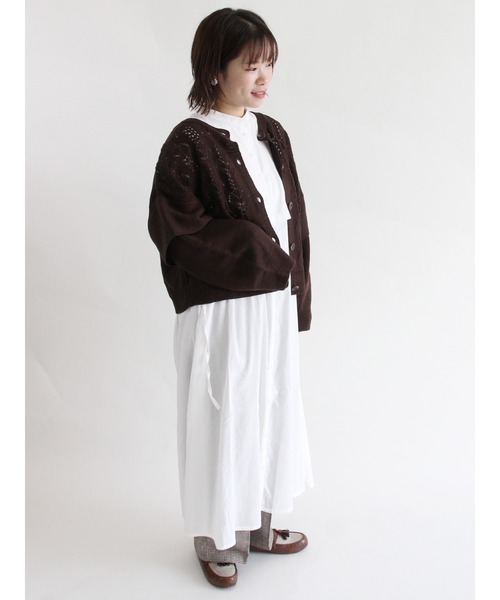 ehka sopo（エヘカソポ）の「透かし編みクルーカーディガン（カーディガン/ボレロ・レディース・ダークブラウン/ベージュ/グレー/キナリ・ﾌﾘ-）」の15枚目の写真