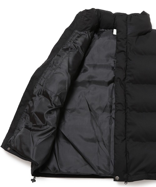 ADAM ET ROPE'（アダムエロペ）の「【アウトレット店舗・WEB限定】ファイバーダウンベスト（ダウンベスト・メンズ・ブラック/グレー・L/LL/M）」の13枚目の写真