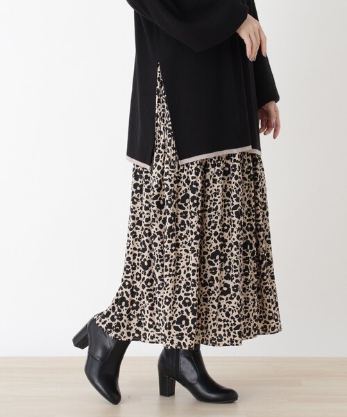 SHOO・LA・RUE（シューラルー）の「◆総柄プリーツスカート（スカート・レディース・ブラック系/ベージュ系/ダークグリーン系6/ベージュ系その他2・00）」の3枚目の写真