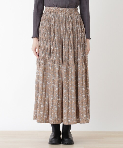 SHOO・LA・RUE（シューラルー）の「◆総柄プリーツスカート（スカート・レディース・ブラック系/ベージュ系/ダークグリーン系6/ベージュ系その他2・00）」の8枚目の写真
