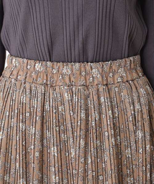 SHOO・LA・RUE（シューラルー）の「◆総柄プリーツスカート（スカート・レディース・ブラック系/ベージュ系/ダークグリーン系6/ベージュ系その他2・00）」の5枚目の写真