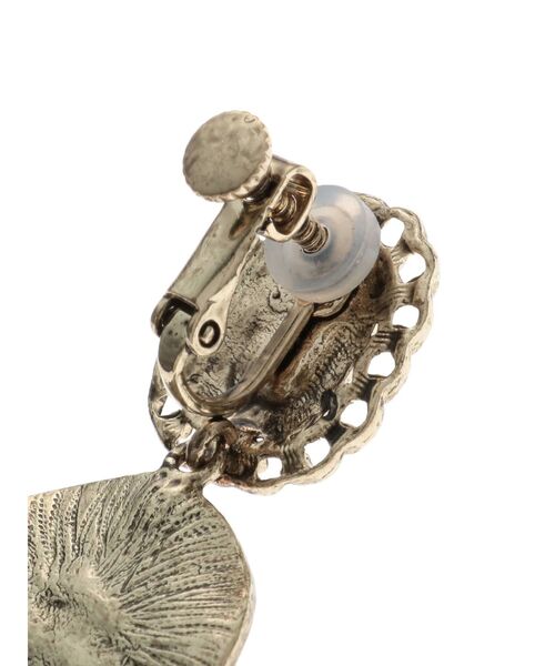 dazzlin（ダズリン）の「ヴィンテージカラーサークルイヤリング（イヤリング・レディース・レッド/ホワイト・FREE）」の6枚目の写真