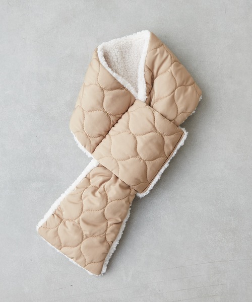 CIAOPANIC TYPY（チャオパニックティピー）の「【KIDS】キッズキルティングボアコンビマフラー（マフラー・キッズ・アイボリー/カーキ・ONE SIZE）」の2枚目の写真