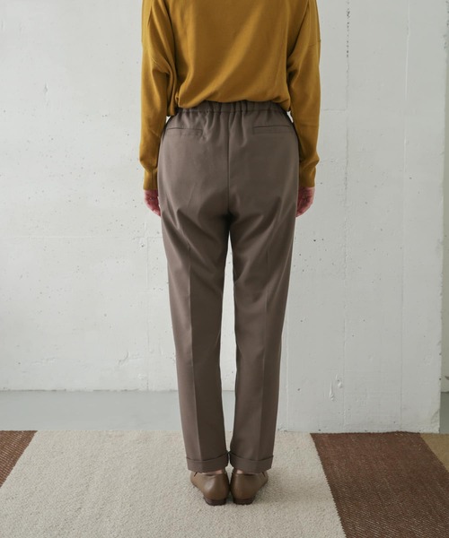 URBAN RESEARCH DOORS(アーバンリサーチドアーズ)の「ツイルストレッチテーパードイージーパンツ(その他パンツ・レディース・ブラック/ネイビー/カーキ・38/36/34)」の15枚目の写真