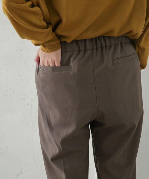 URBAN RESEARCH DOORS(アーバンリサーチドアーズ)の「ツイルストレッチテーパードイージーパンツ(その他パンツ・レディース・ブラック/ネイビー/カーキ・38/36/34)」の12枚目の写真