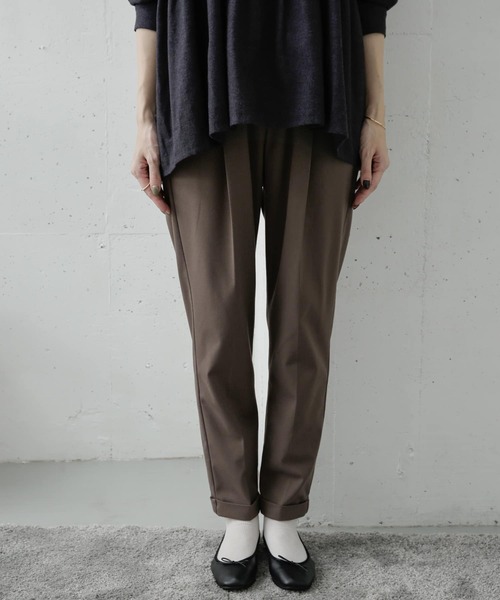 URBAN RESEARCH DOORS(アーバンリサーチドアーズ)の「ツイルストレッチテーパードイージーパンツ(その他パンツ・レディース・ブラック/ネイビー/カーキ・38/36/34)」の10枚目の写真