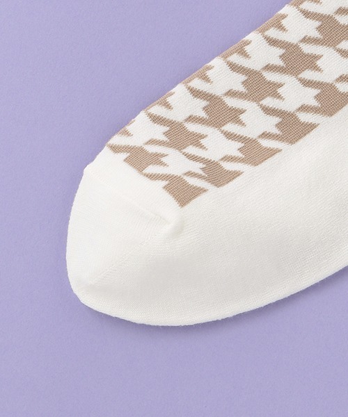 LOVETOXIC（ラブトキシック）の「千鳥クルーソックス（ソックス/靴下・キッズ・ブラック/ベージュ/サックスブルー・20-22cm/23-25cm）」の8枚目の写真