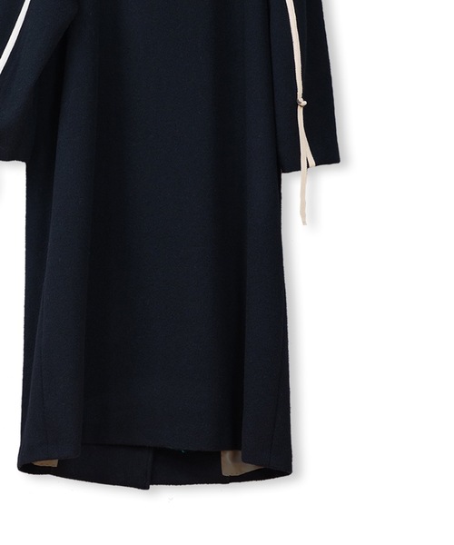 La SRIC（ラスリック）の「La SRIC / バイカラーネックロングCT/ウール100（その他アウター・レディース・ブラック/モカ・38）」の22枚目の写真