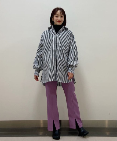 w closet（ダブルクローゼット）の「先染めストライプシャツ羽織（シャツ/ブラウス・レディース・ピンク/グリーン/ブラック・FREE）」の5枚目の写真