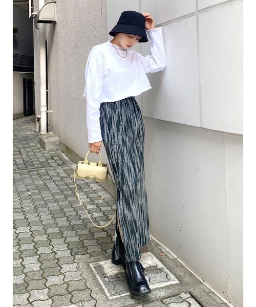 EMODA（エモダ）の「ショルダータックショートプルオーバー（Tシャツ/カットソー・レディース・ホワイト/ブラック/グリーン/キャメル・FREE）」の13枚目の写真