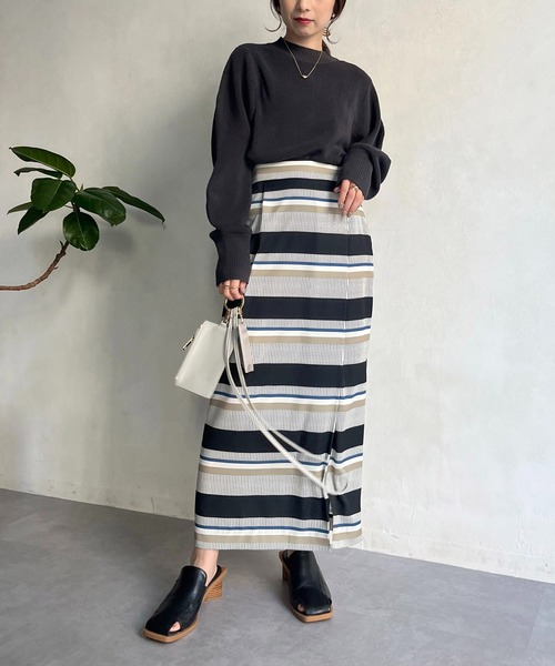 CAPRICIEUX LE'MAGE（カプリシューレマージュ）の「ビーンズスリーブプルオーバー（ニット/セーター・レディース・チャコールグレー/グレイッシュベージュ/イエロー/ピンク・FREE）」の9枚目の写真