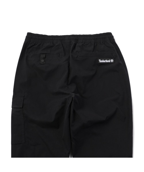 Timberland（ティンバーランド）の「オールジェンダー ウォーターリペレント カーゴ パンツ（カーゴパンツ・メンズ・ブラック/モスグリーン/ダークブルー・SMALL/MEDIUM/LARGE/X-LARGE）」の5枚目の写真