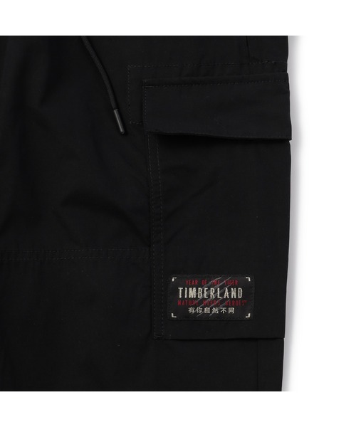 Timberland（ティンバーランド）の「オールジェンダー ウォーターリペレント カーゴ パンツ（カーゴパンツ・メンズ・ブラック/モスグリーン/ダークブルー・SMALL/MEDIUM/LARGE/X-LARGE）」の4枚目の写真