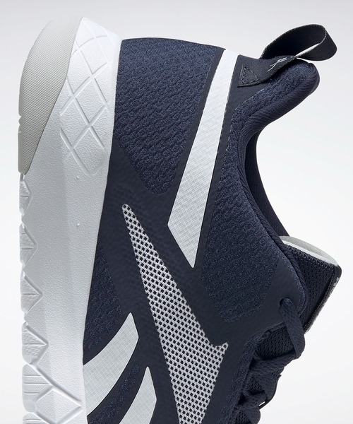 Reebok(リーボック)の「フレクサゴンフォース3 / Flexagon Force 3 Shoes(スニーカー・メンズ・ブラック×グレー/ブラック×ブラック/グレー/ネイビー×ホワイト/ブラック×ホワイト/ネイビー・25.5cm/26.5cm/28.5cm/27.0cm/28.0cm/27.5cm/29.0cm/25.0cm/26.0cm/24.5cm)」の18枚目の写真