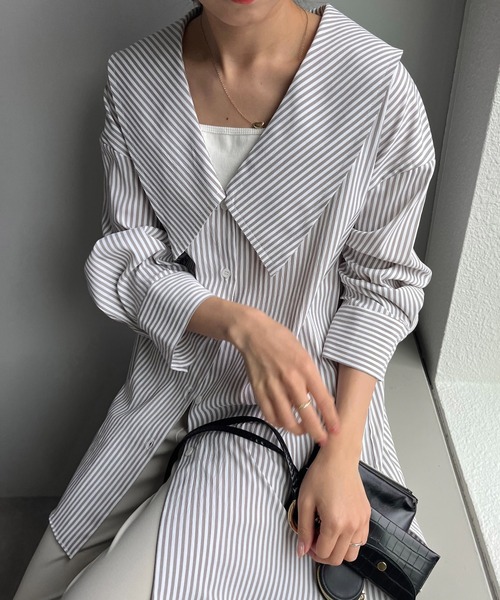 CAPRICIEUX LE'MAGE（カプリシューレマージュ）の「深Vストライプシャツ（シャツ/ブラウス・レディース・イエロー/グレー/グレイッシュベージュ・FREE）」の7枚目の写真