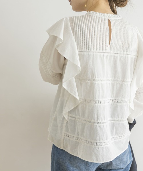 URBAN RESEARCH（アーバンリサーチ）の「リバーレースフリルブラウス（シャツ/ブラウス・レディース・オフホワイト/チャコールグレー・FREE）」の7枚目の写真