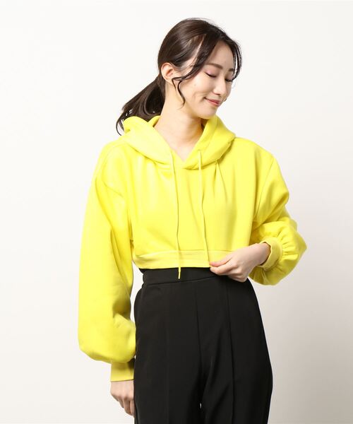 koe（コエ）の「ショート丈裏起毛パーカー*（パーカー・レディース・オフホワイト/ブラック/イエロー/グリーン・M）」の10枚目の写真