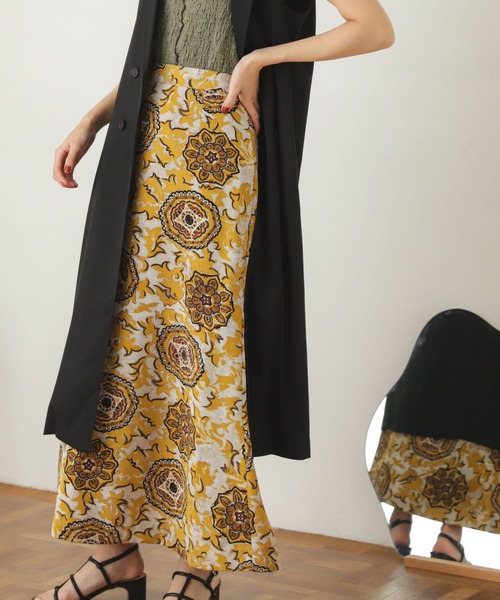 SENSE OF PLACE by URBAN RESEARCH（センスオブプレイスバイアーバンリサーチ）の「プリントマーメイドスカート（スカート・レディース・ブラウン系その他/ブラック系その他/オレンジ系その他/レッド系その他/ブルー系その他/イエロー系その他・SMALL/MEDIUM）」の5枚目の写真