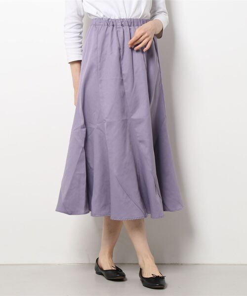 Samansa Mos2 blue(サマンサモスモスブルー)の「ナナメ切替スカート(スカート・レディース・イエロー/ラベンダー/ライトベージュ/チャコール・フリ-)」の7枚目の写真