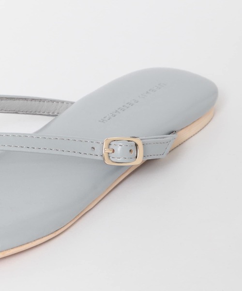 URBAN RESEARCH（アーバンリサーチ）の「スクエアトゥトングサンダル（サンダル・レディース・シルバー/オレンジ/ブラック/ライトブルー・38/36/37）」の6枚目の写真