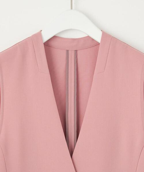 green label relaxing（グリーンレーベルリラクシング）の「【WEB限定】［ XS /H148-155㎝］Pトロ ノーラペル ジレ -マシンウォッシャブル・ストレッチ・防シワ-（ベスト・レディース・ダークグレー/ベージュ/ピンク・XS）」の10枚目の写真