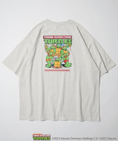 FREAK'S STORE（フリークスストア）の「WEB限定 TEENAGE MUTANT NINJA TURTLES/ミュータント・タートルズ 別注 ビッグシルエット バックプリント クルーネックTシャツ（Tシャツ/カットソー・メンズ・ブラック/グレー/ホワイト/グリーン・MEDIUM/LARGE/SMALL）」の6枚目の写真