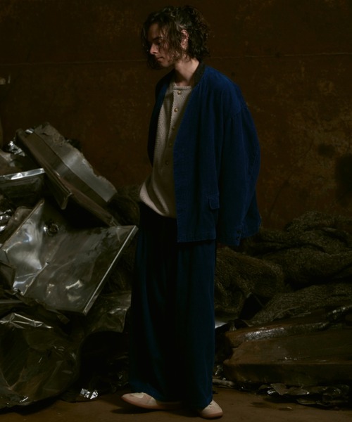 CASPER JOHN(キャスパージョン)の「Corduroy cross collar tailored jacket/コーデュロイクロスカラーテーラードジャケット(テーラードジャケット・メンズ・チャコールグレー/インディゴブルー/ナチュラル・SMALL/MEDIUM/LARGE)」の6枚目の写真