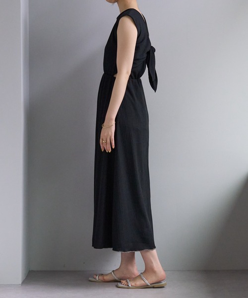 natural couture（ナチュラルクチュール）の「WEB限定/ヘルシー開きバックリボンテレコリブワンピース（ワンピース・レディース・ブラウン/ブラック/ピンクベージュ・FREE）」の17枚目の写真