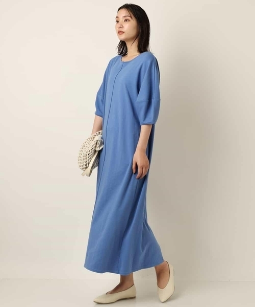 a.v.v（アーヴェヴェ）の「【接触冷感/UV CUT】ランタンスリーブリラックスワンピース（ワンピース・レディース・ブルー/ブラック・40/38/36/34/42）」の8枚目の写真