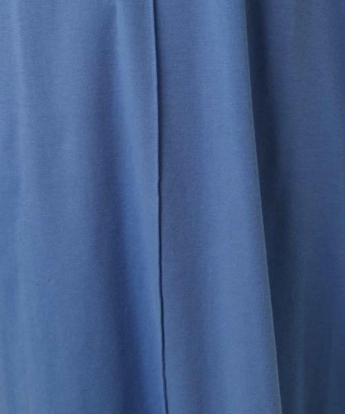 a.v.v（アーヴェヴェ）の「【接触冷感/UV CUT】ランタンスリーブリラックスワンピース（ワンピース・レディース・ブルー/ブラック・40/38/36/34/42）」の16枚目の写真