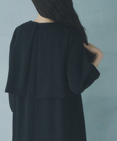 WHYTO.（ホワイト）の「「WHYTO. / ホワイト」Cocoon Dress（ワンピース・レディース・ブラック/ネイビー・38/36）」の6枚目の写真