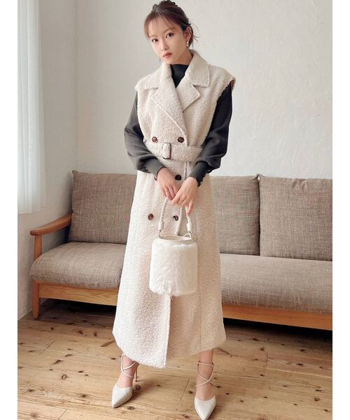 RESEXXY（リゼクシー）の「ツイストハンドルフラッフィーバッグ（ショルダーバッグ・レディース・ブラウン/アイボリー・FREE）」の13枚目の写真