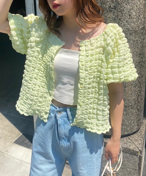 one after another NICE CLAUP（ワンアフターアナザーナイスクラップ）の「羽織にもなるぷくぷくトップス（シャツ/ブラウス・レディース・ブラック/ライトグリーン/アイボリー・FREE）」の3枚目の写真