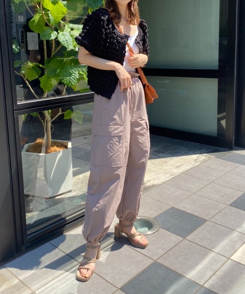 one after another NICE CLAUP（ワンアフターアナザーナイスクラップ）の「羽織にもなるぷくぷくトップス（シャツ/ブラウス・レディース・ブラック/ライトグリーン/アイボリー・FREE）」の8枚目の写真