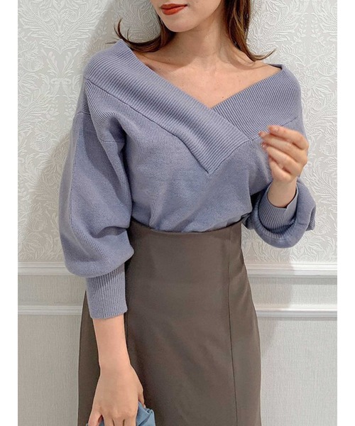 dazzlin（ダズリン）の「Vネックリブニットトップス（ニット/セーター・レディース・モカ/グリーン/ブルー/ピンク/オフホワイト/ブラウン/ブラック・FREE）」の6枚目の写真