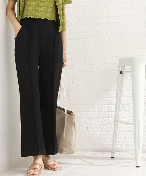 Cutie Blonde（キューティーブロンド）の「◆【S-L】センターシームで美脚見えポンチフレアパンツ（その他パンツ・レディース・ブラック/ダークグリーン/ダークオレンジ/ブルー/黄緑系/ダークブラウン・01/02/03）」の2枚目の写真