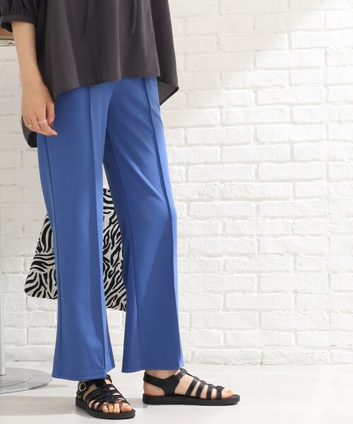 Cutie Blonde（キューティーブロンド）の「◆【S-L】センターシームで美脚見えポンチフレアパンツ（その他パンツ・レディース・ブラック/ダークグリーン/ダークオレンジ/ブルー/黄緑系/ダークブラウン・01/02/03）」の16枚目の写真