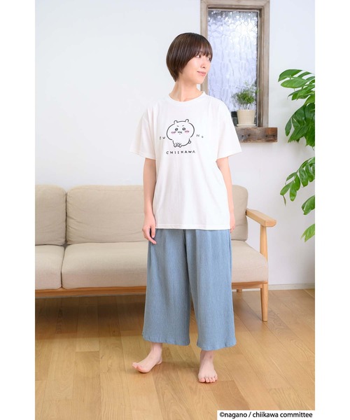 JEANS MATE(ジーンズメイト)の「【別注】ちいかわ プリントTシャツ(Tシャツ/カットソー・レディース・ピンク/サックスブルー/ホワイト/ブラック・FREE)」の6枚目の写真