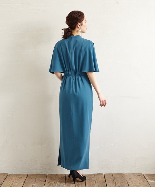 AIMER（エメ）の「ケープスリーブ×スリットスカートスレンダーロング