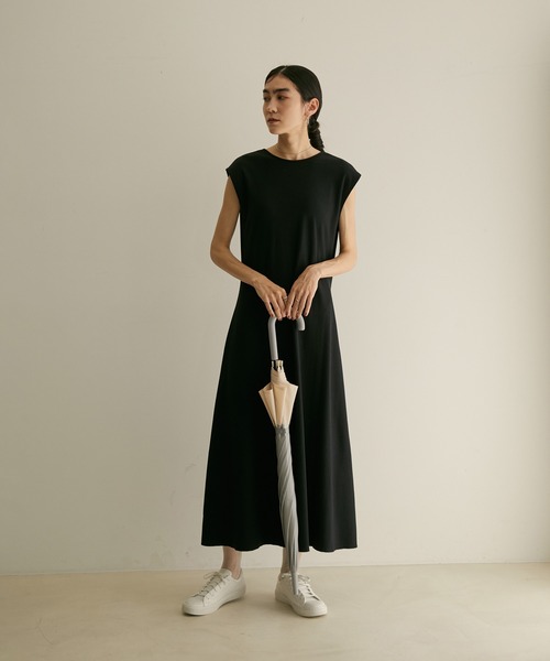 SALON adam et rope'（サロン アダム エ ロペ）の「【SALONオリジナル】ベルドームアンブレラ（ツートンカラー）（長傘・レディース・グレー/ベージュ・FREE）」の8枚目の写真