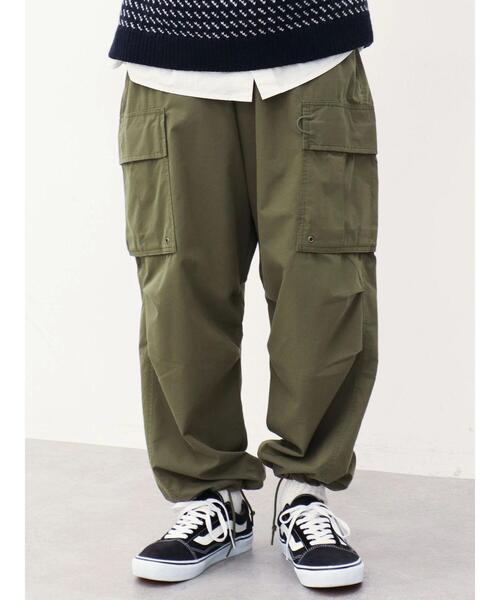 CRAFT STANDARD BOUTIQUE（クラフトスタンダードブティック）の「M65TYPE カーゴパンツ　＊（カーゴパンツ・メンズ・オリーブ/ブラック・M/L/LL）」の4枚目の写真