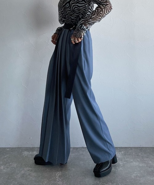 PAGEBOY（ページボーイ）の「WEB限定アイテム / モードプリーツパンツ（その他パンツ・レディース・ライトブルー/ブラック/グレイッシュベージュ・FREE）」の12枚目の写真