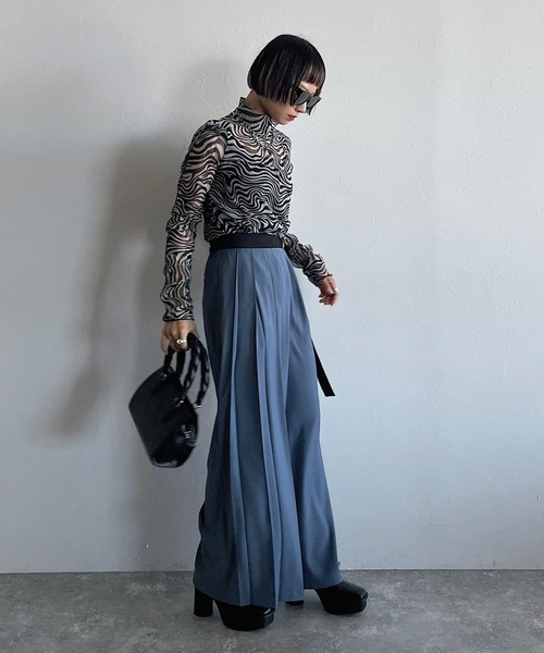 PAGEBOY（ページボーイ）の「WEB限定アイテム / モードプリーツパンツ（その他パンツ・レディース・ライトブルー/ブラック/グレイッシュベージュ・FREE）」の14枚目の写真