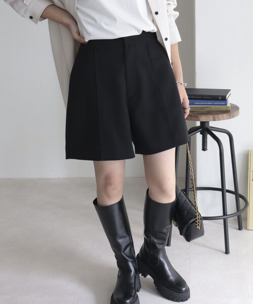 fredy emue（フレディエミュ）の「ピンタック ショートパンツ（その他パンツ・レディース・キャメル/ブラック・36/38）」の12枚目の写真