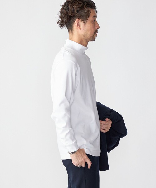 SHIPS（シップス）の「SHIPS: プラチナム コットン ハイネック プルオーバー (ロンT)（Tシャツ/カットソー・メンズ・ホワイト/ネイビー/ブラウン・SMALL/MEDIUM/LARGE/X-LARGE）」の7枚目の写真