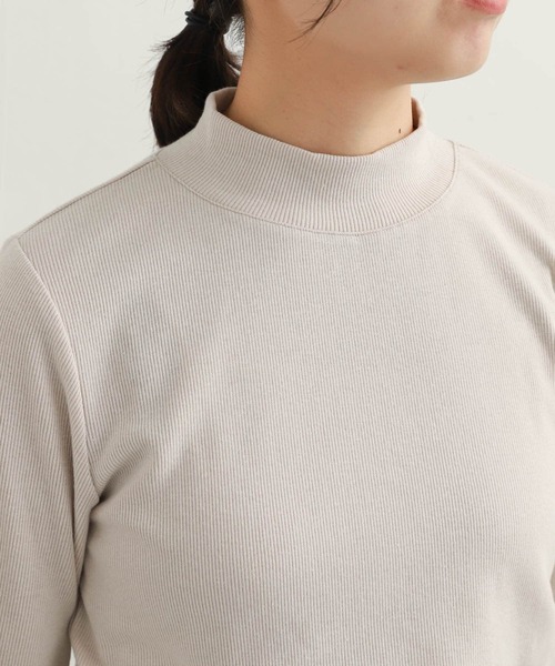 URBAN RESEARCH DOORS（アーバンリサーチドアーズ）の「『UR TECH』テレコハイネックTシャツ（Tシャツ/カットソー・レディース・ブラック/オフホワイト/ライトグレー・MEDIUM）」の14枚目の写真