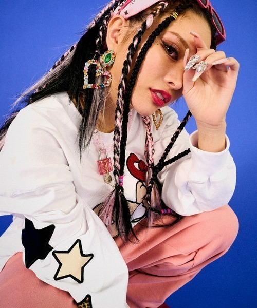 GALFY(ガルフィー)の「A'GEM/9 × .kom『GALFY/ガルフィー』星のお犬様ロン Tee(Tシャツ/カットソー・メンズ・ホワイト/ブラック/グリーン・L)」の8枚目の写真
