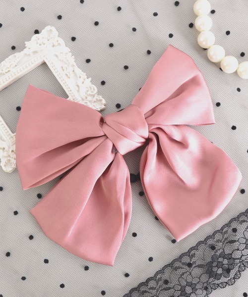 VIBGYOR Women（ヴィブジョー　ウィメン）の「【float】サテン ビッグリボン ヘアゴム（ヘアゴム・レディース・グリーン/ネイビー/ブラック/レッド/ピンク・FREE）」の8枚目の写真