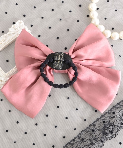 VIBGYOR Women（ヴィブジョー　ウィメン）の「【float】サテン ビッグリボン ヘアゴム（ヘアゴム・レディース・グリーン/ネイビー/ブラック/レッド/ピンク・FREE）」の6枚目の写真