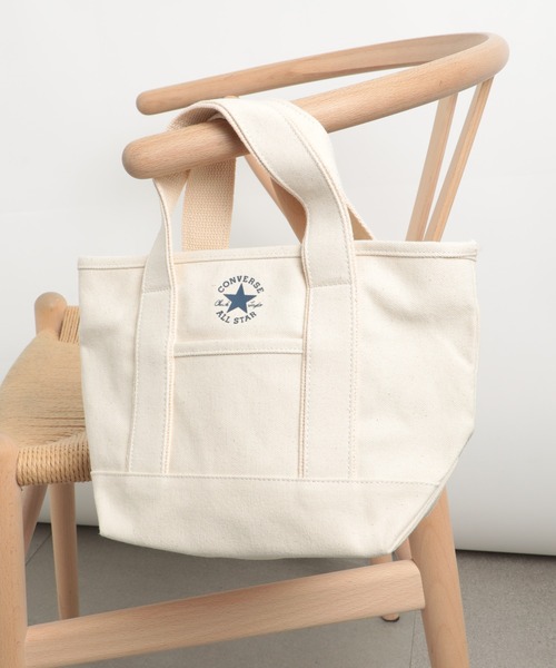 CONVERSE(コンバース)の「【CONVERSE】コンバースキャンバストートバッグ S ランチトート 17917200(トートバッグ・レディース・ホワイト/グレー/ブラック/ネイビー/ライトブラウン/ホワイト×ブラック/ホワイト×ネイビー・FREE)」の2枚目の写真